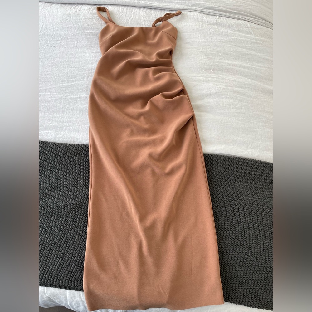 Bec & Bridge Karina Tuck midi dress in Milk Chocolate. Size US 6. Worn once!